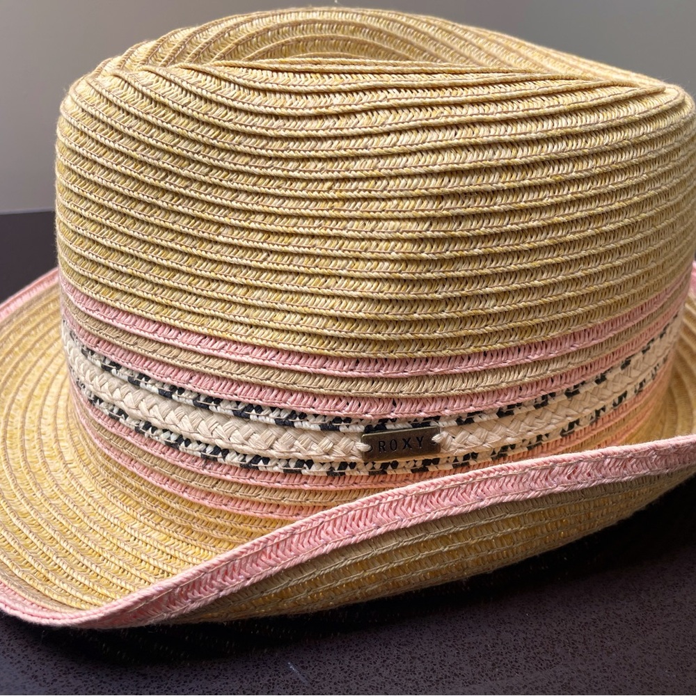 Roxy Short Brimmed Straw Fedora Hat